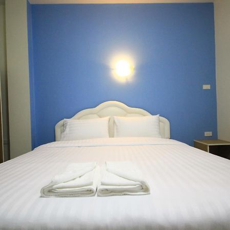 Orapan Place Lampang Eksteriør billede