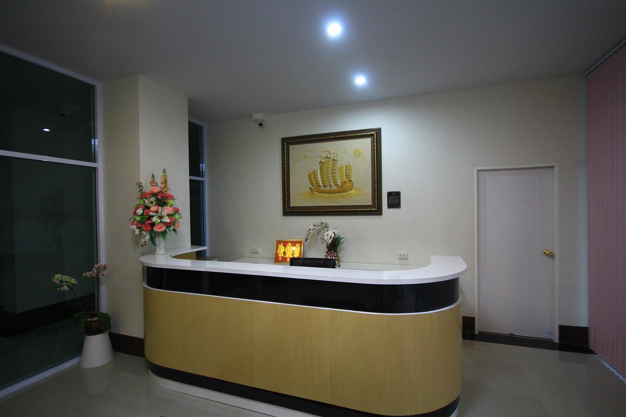 Orapan Place Lampang Eksteriør billede
